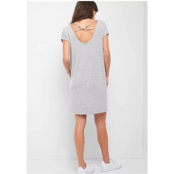 Gap Softspun stripe crossback dress, Grey Stripe SIZE Small - Picture 2 of 8